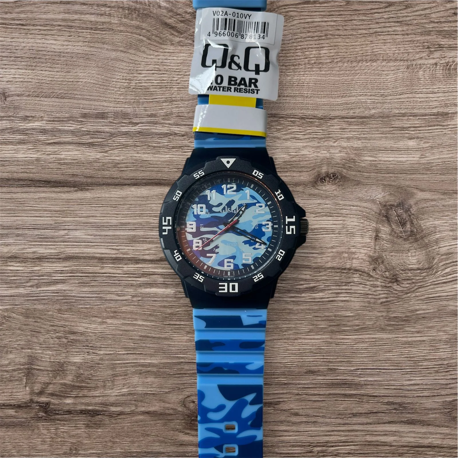 Reloj Análogo Q&Q V02A-010VY