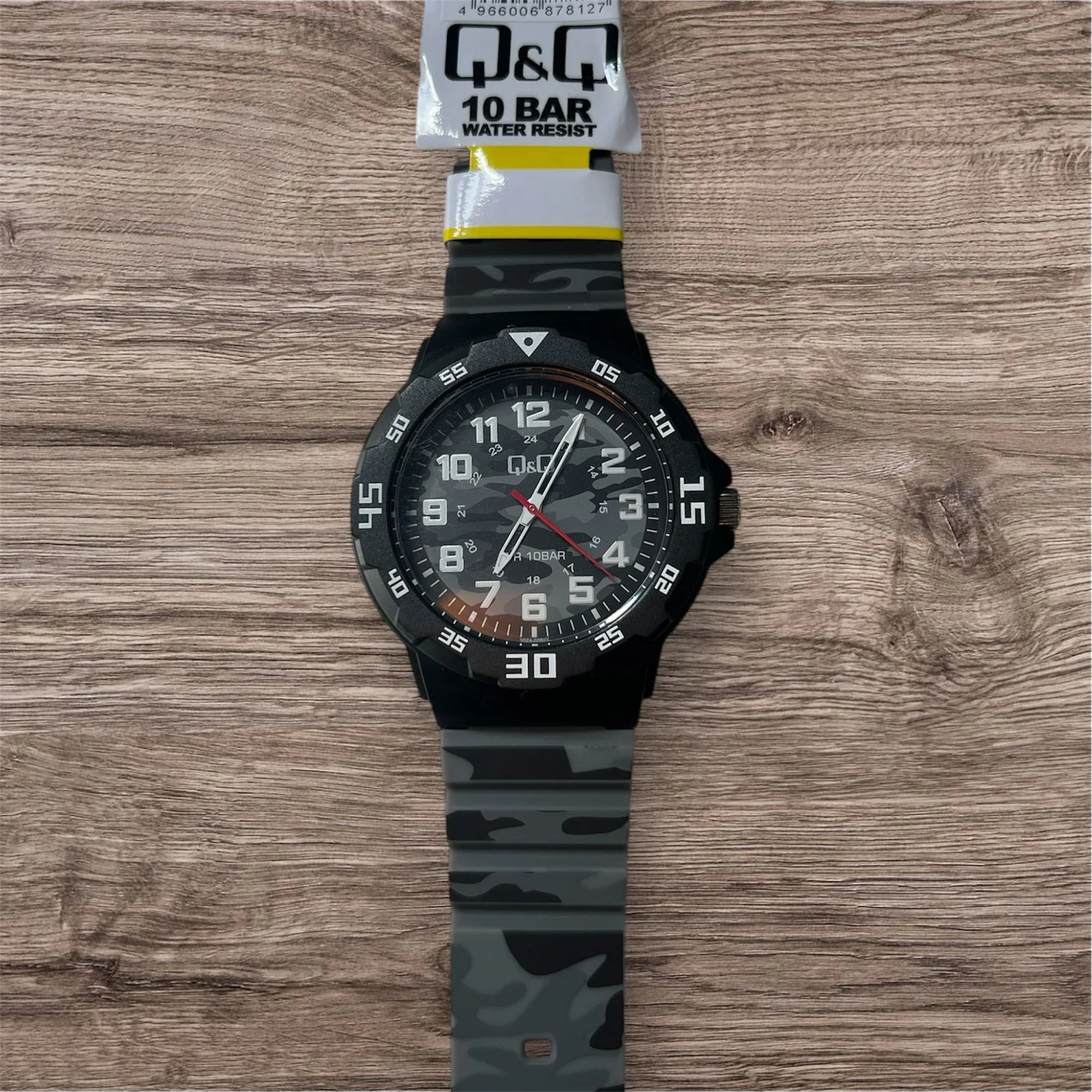 Reloj Análogo Q&Q V02A-010VY - Image 2