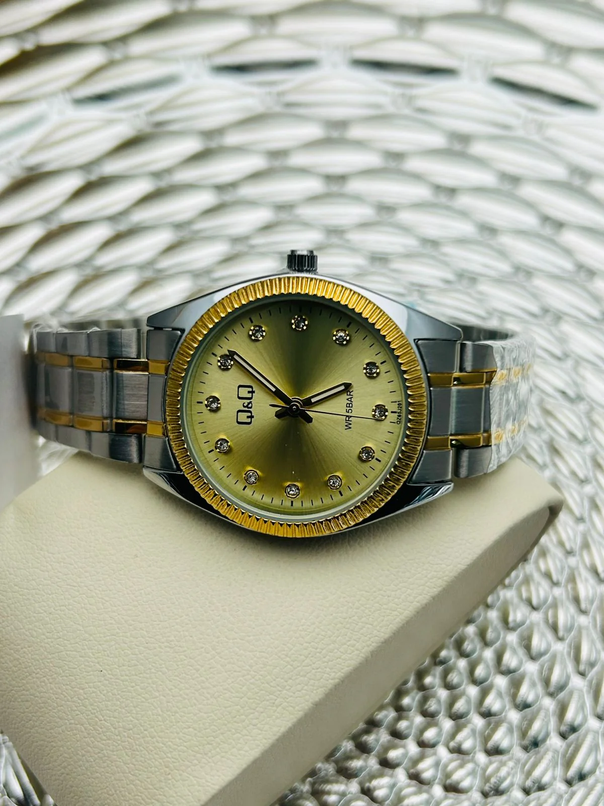 Reloj Dama Q&Q QZ65J011Y - Image 2