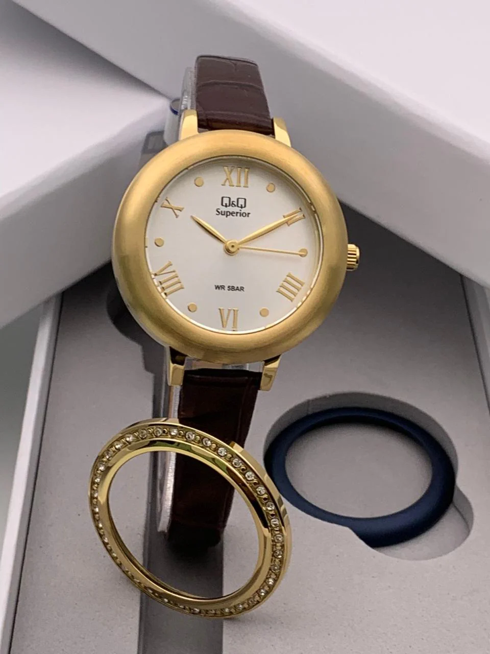 Reloj para dama Q&Q S12A