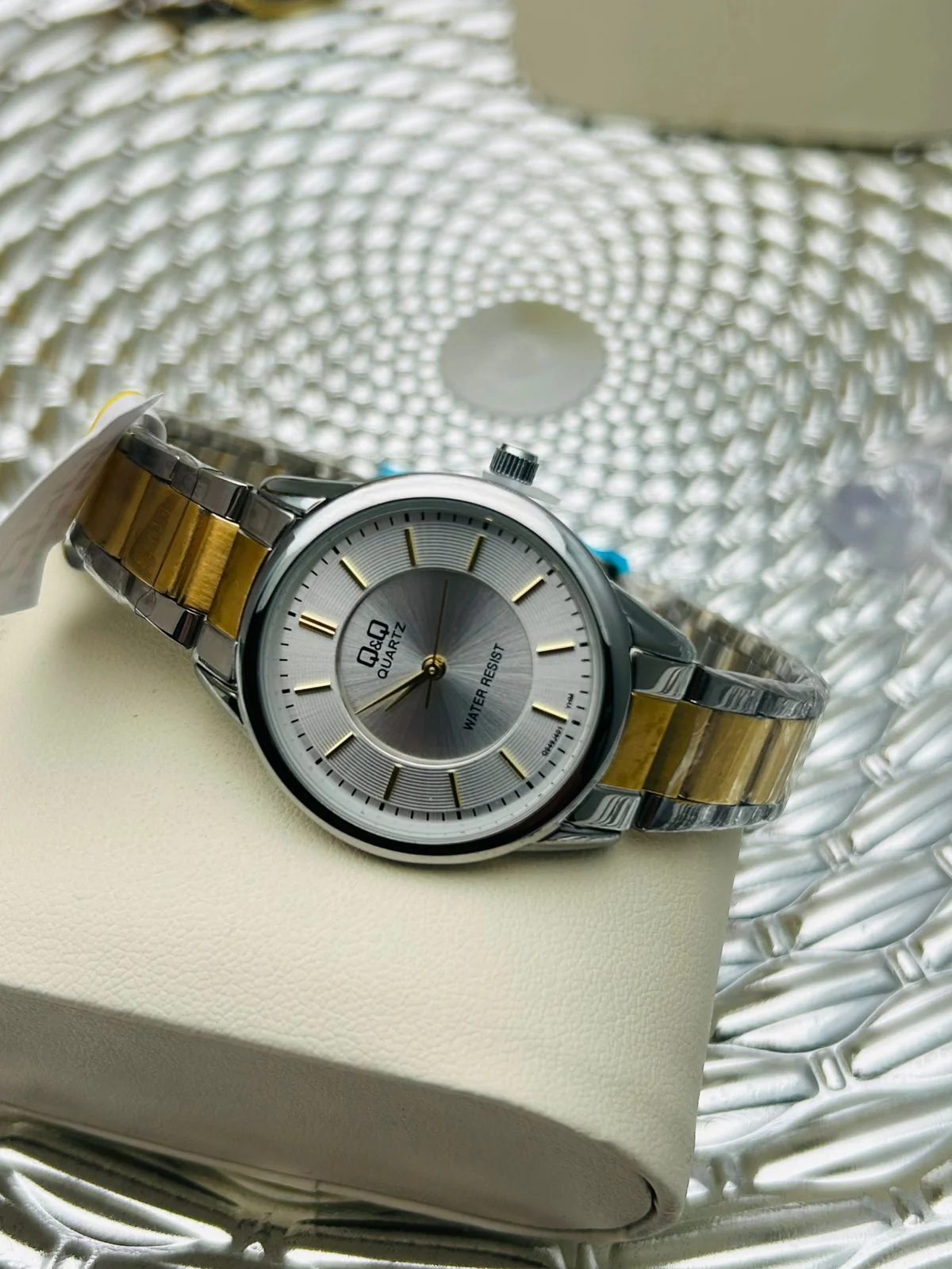 Reloj Q&Q  Dama 08A-003PY - Image 4