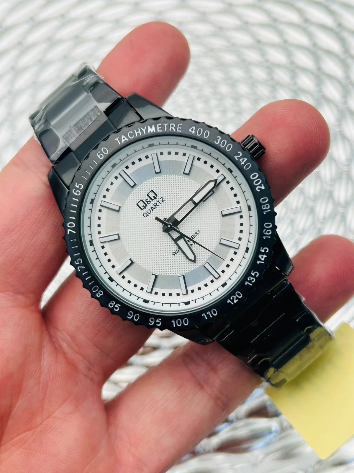 Reloj Q&Q Deportivo en Acero – Calendario Día - Image 7