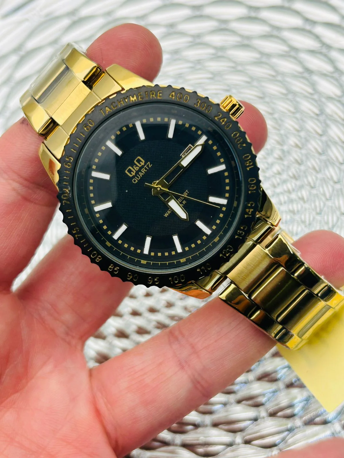 Reloj Q&Q Deportivo en Acero – Calendario Día - Image 8