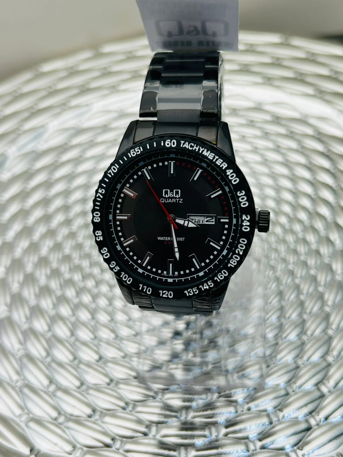 Reloj Q&Q deportivo en acero para caballero - Image 4