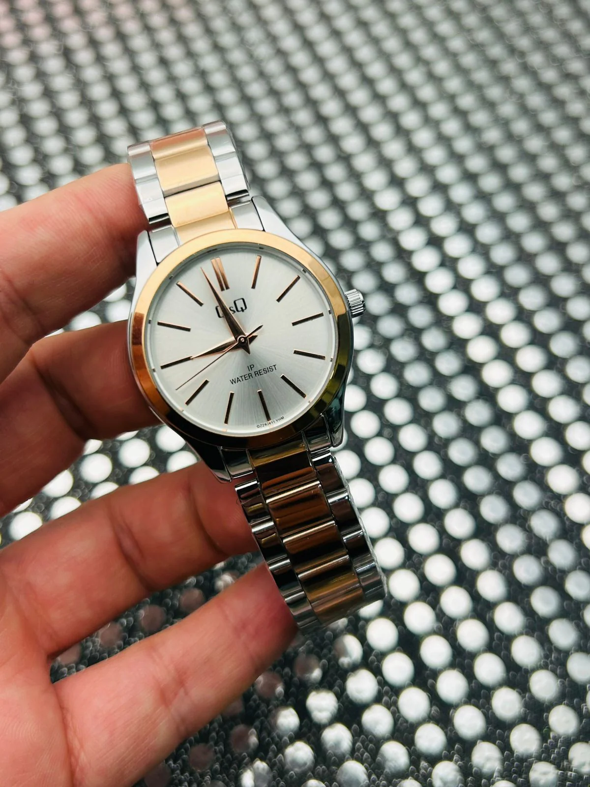 Reloj Q&Q en acero - Image 6