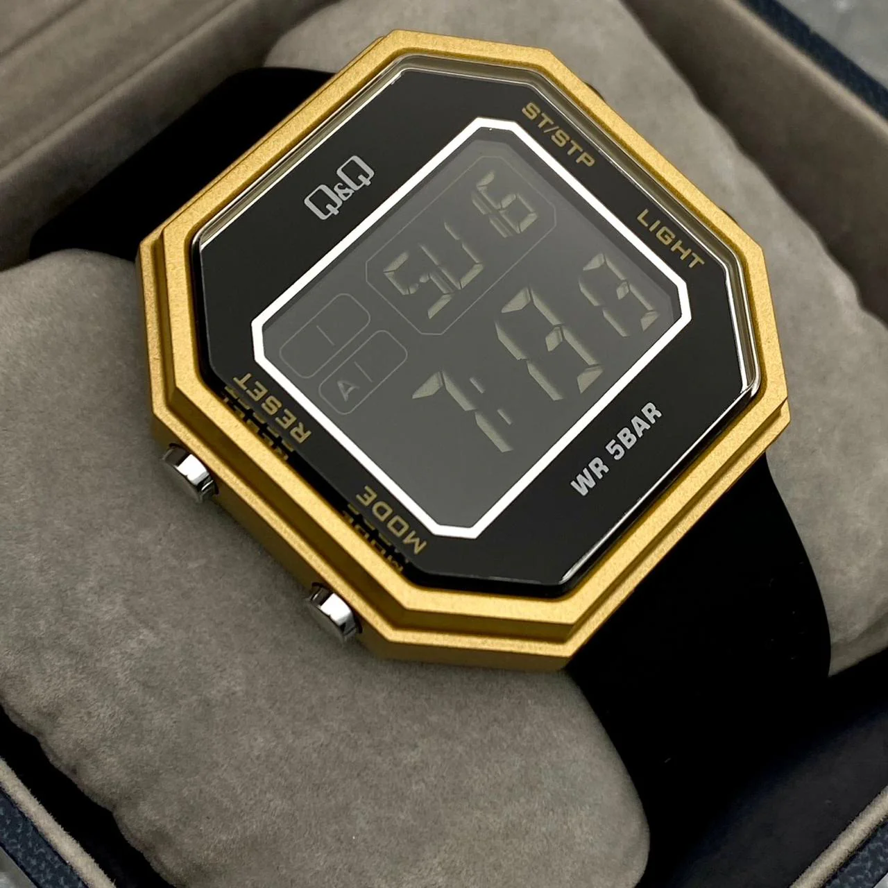 reloj Q&Q para caballero M206P