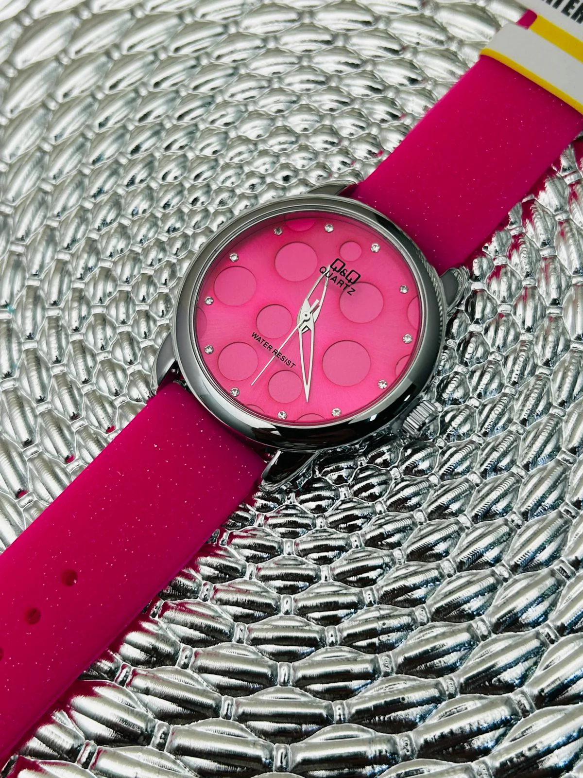 Reloj Q&Q para dama burbuja escarchado - Image 2
