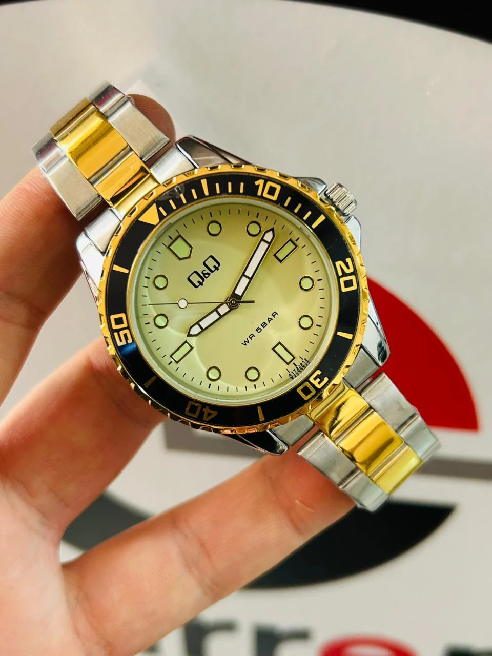 Reloj Q&Q para hombre QZ82J201Y - Image 9