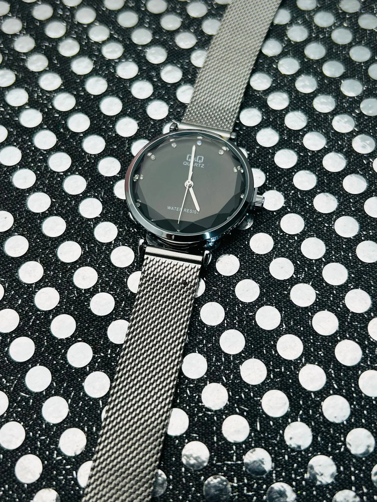 Reloj Q&Q pulso en acero QZ81J202Y - Image 3