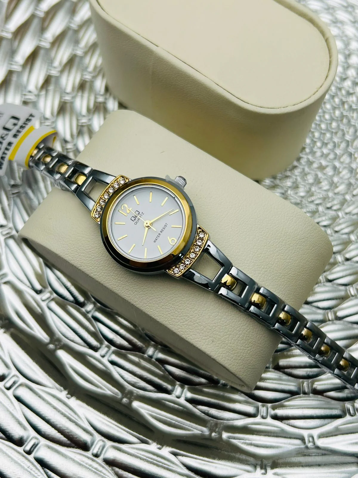 Reloj Q&Q tipo joya - Image 10